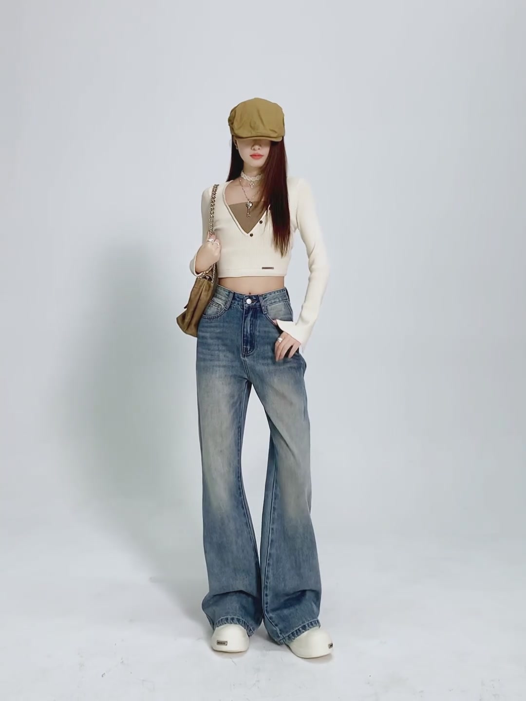 歌谛婕高腰提臀喇叭裤：显瘦百搭还是智商税？