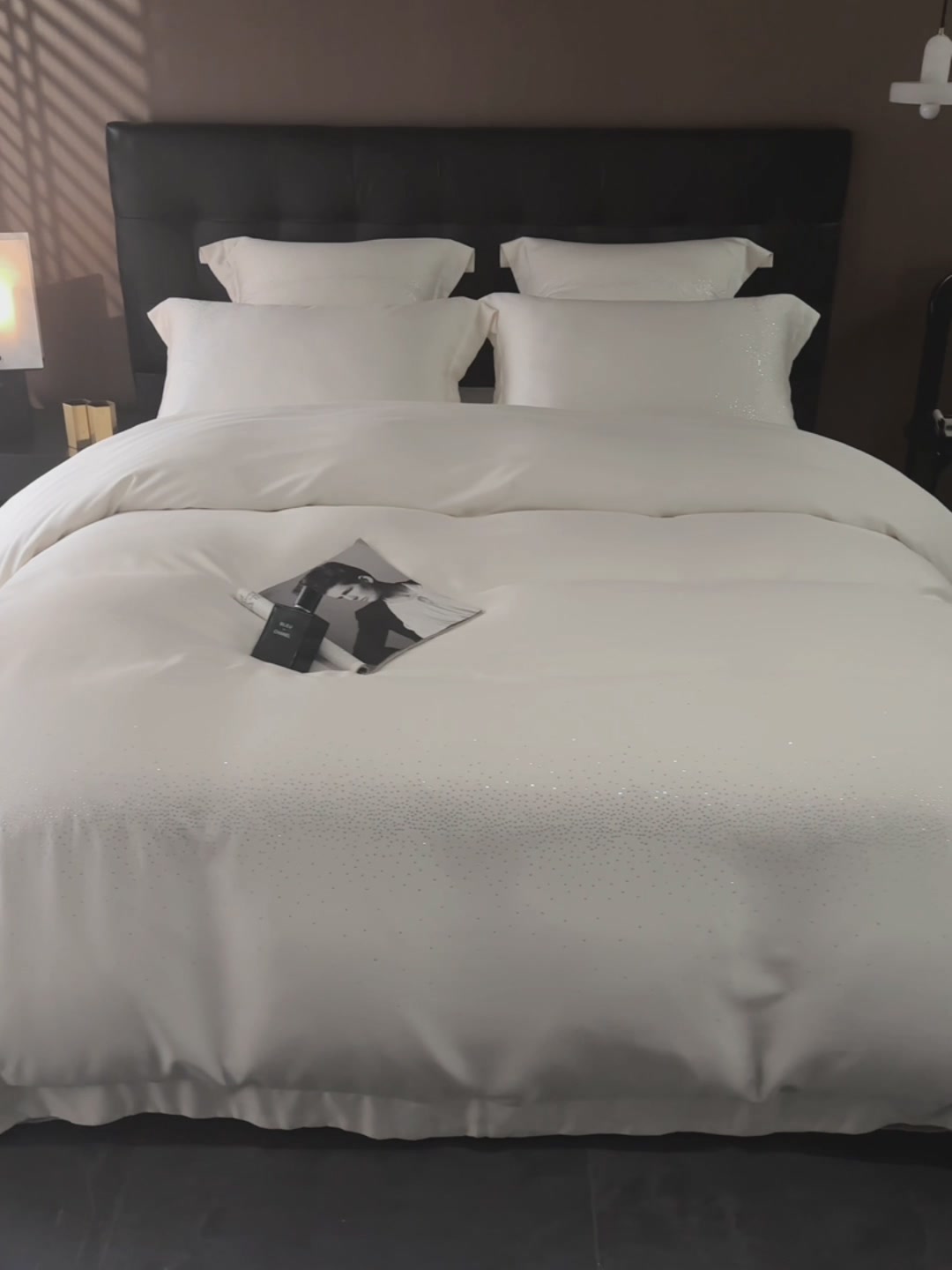 浮影100支长绒棉四件套：2299元买的是真丝级触感，还是智商税？