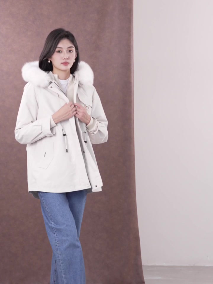 兽王SHOUWANG派克服体验：一件能拆毛领的皮草，让我在冬日里找到温暖与优雅的平衡