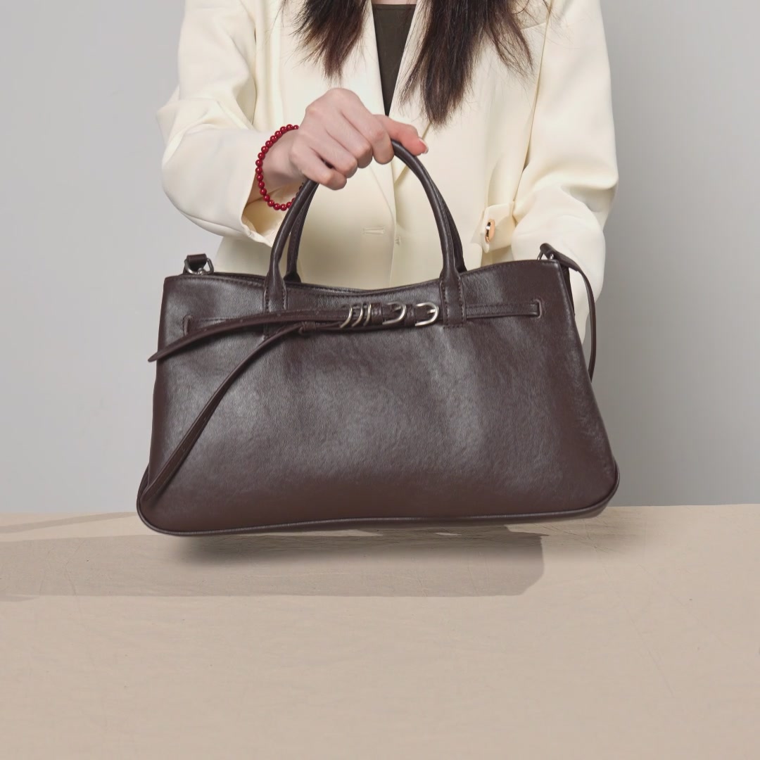 2026复古植鞣牛皮手提包，小众设计感绝了！