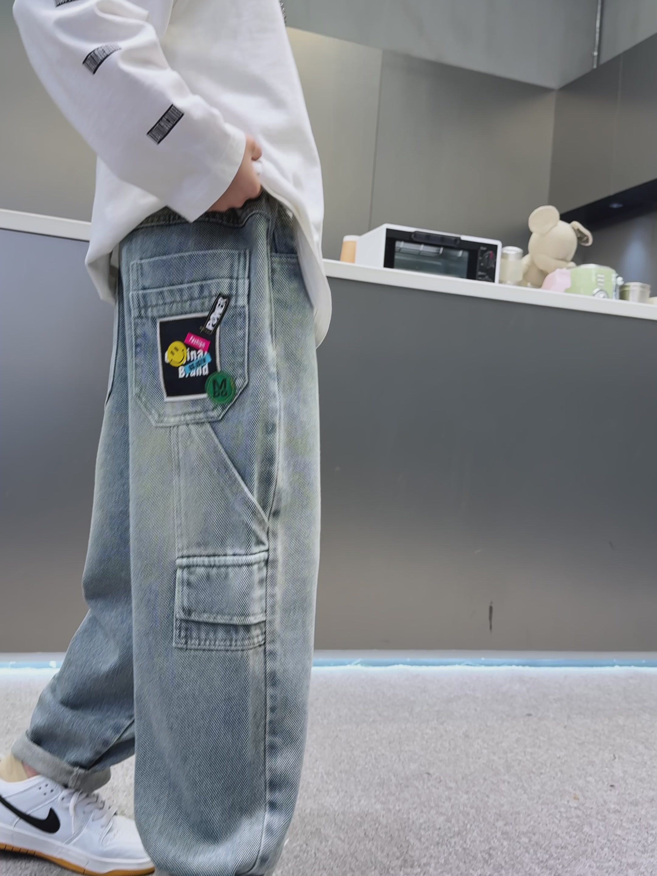 汤姆牛儿童牛仔裤体验：印花设计超吸睛，但细节还需打磨