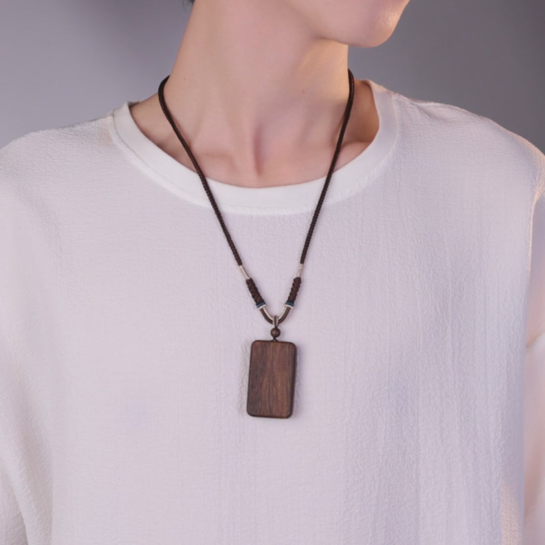 这块无事牌，让我闻到了时间的味道