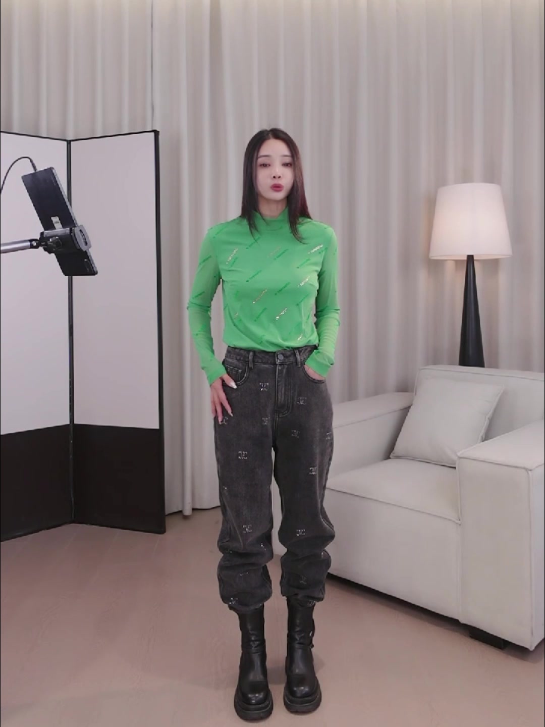 芭蒂娜剪标牛仔裤：998元值不值？真实体验分享