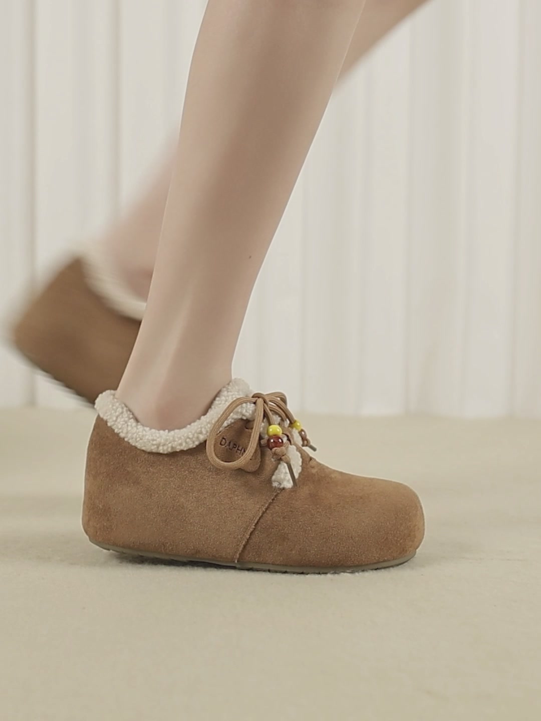 达芙妮勃肯鞋：软底加绒的秋冬“懒人神器”，内增高还能偷偷长高？