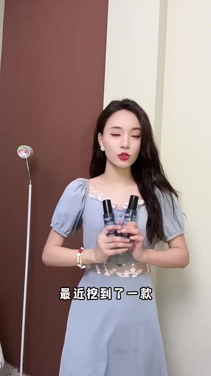 办公室社畜的救星？这瓶衣物香氛喷雾让我在电梯里被问爆了链接！