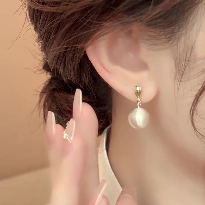 戴上它，秒变法式氛围感美人！这款2026新款耳环让我爱不释手