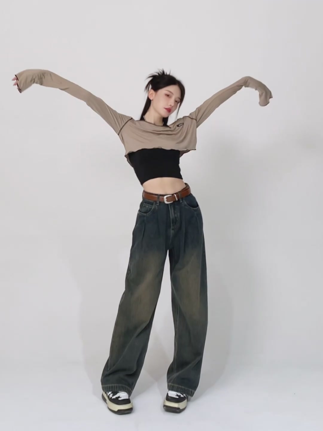 水泥灰加绒牛仔裤，文艺女孩的冬日救星！