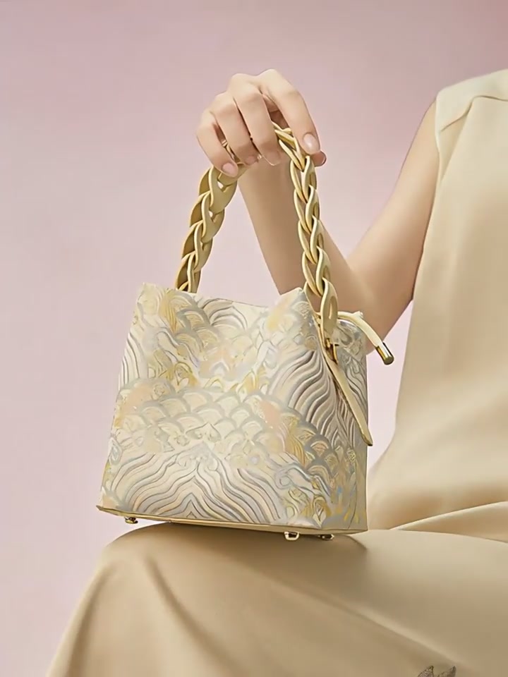 国货之光!兰皙纤连蛋白冻干粉套盒,修护力真的绝了! 第3张图片