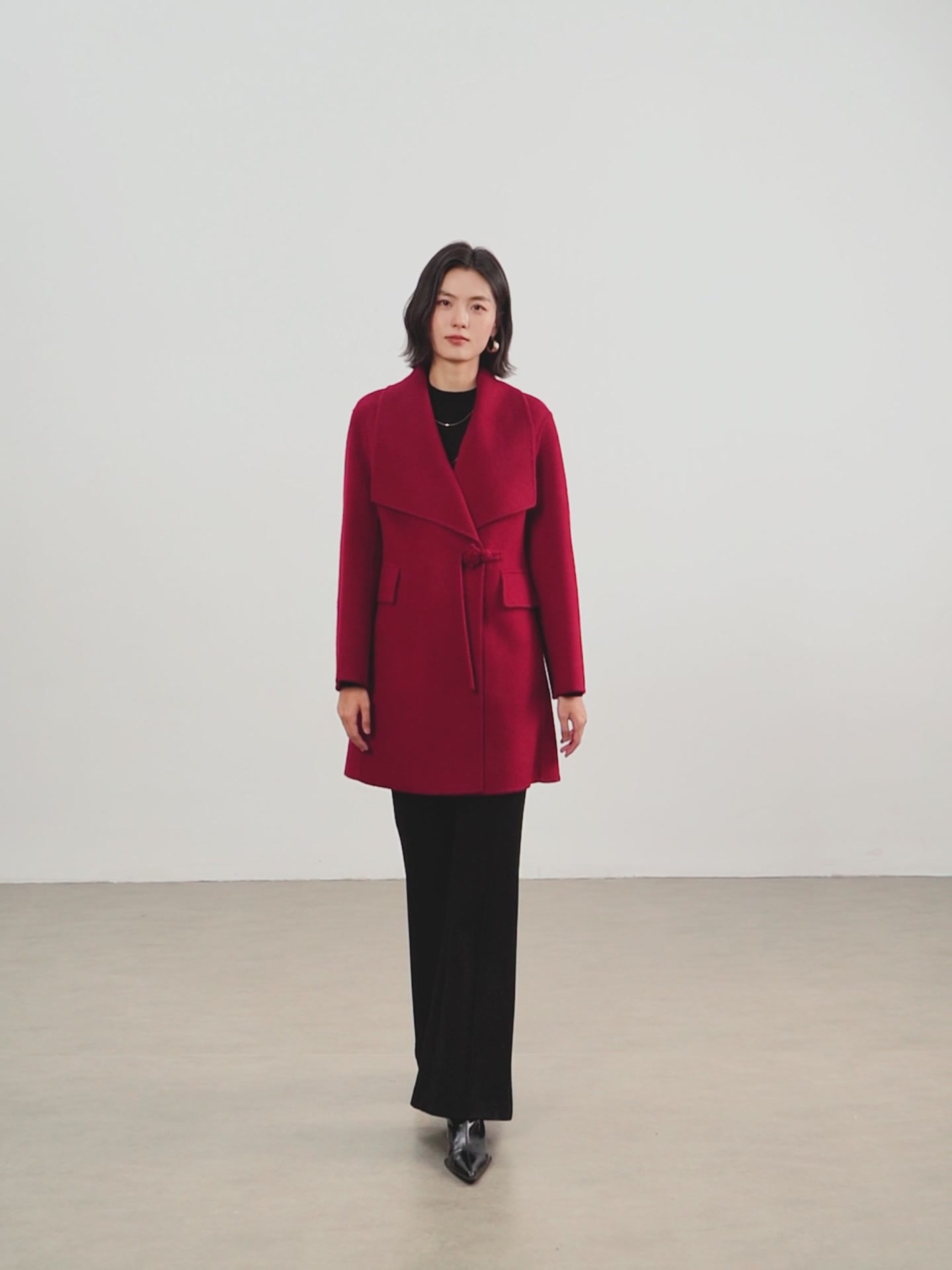 佧茜文复古国风长大衣：2499元值不值？我穿了一周，优缺点全在这了