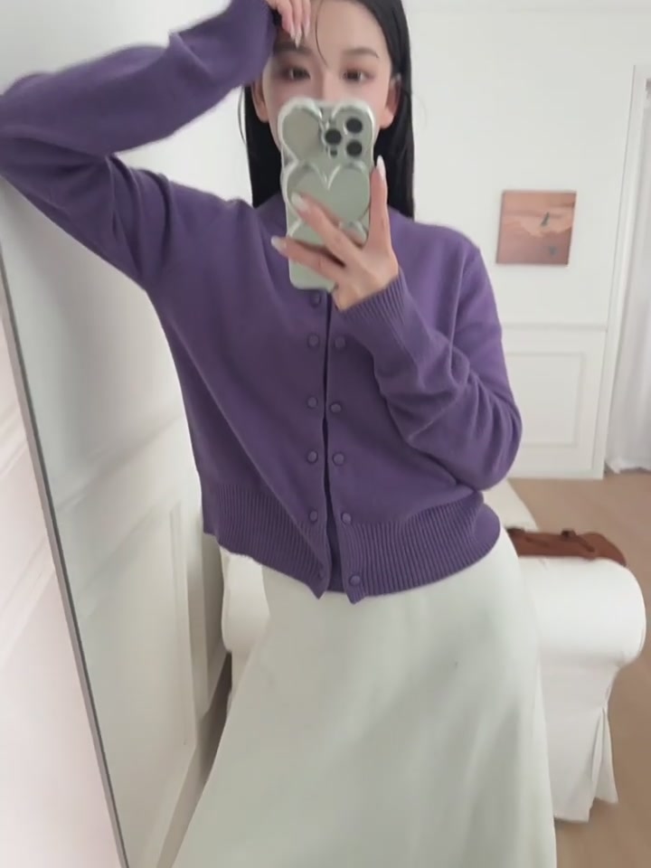 茗钥这件三千块的羊毛开衫，我穿了一周后，终于明白了什么叫“紫气东来”