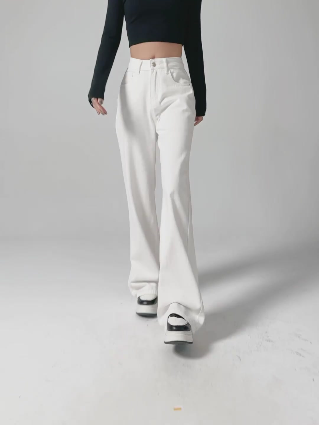 显瘦神裤！这条白色阔腿牛仔裤让我秒变腿精✨