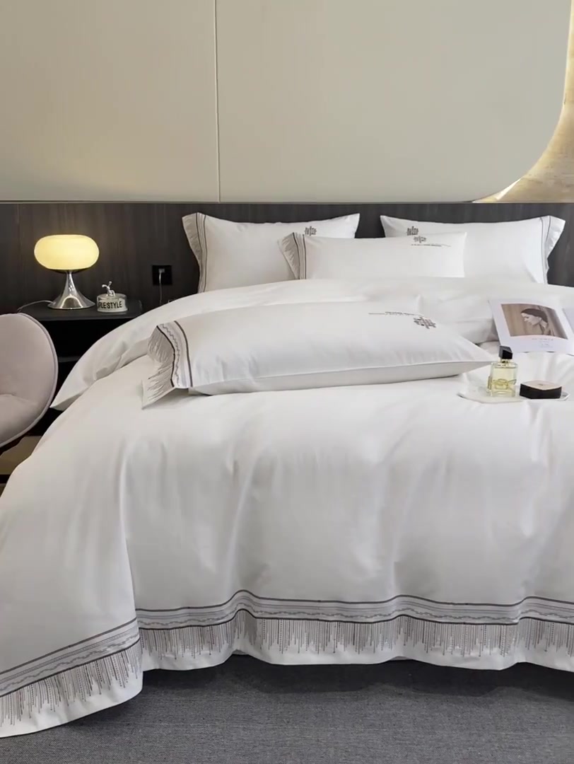 MACT刺绣四件套：轻奢高级感背后，是1298元的智商税还是真香体验？