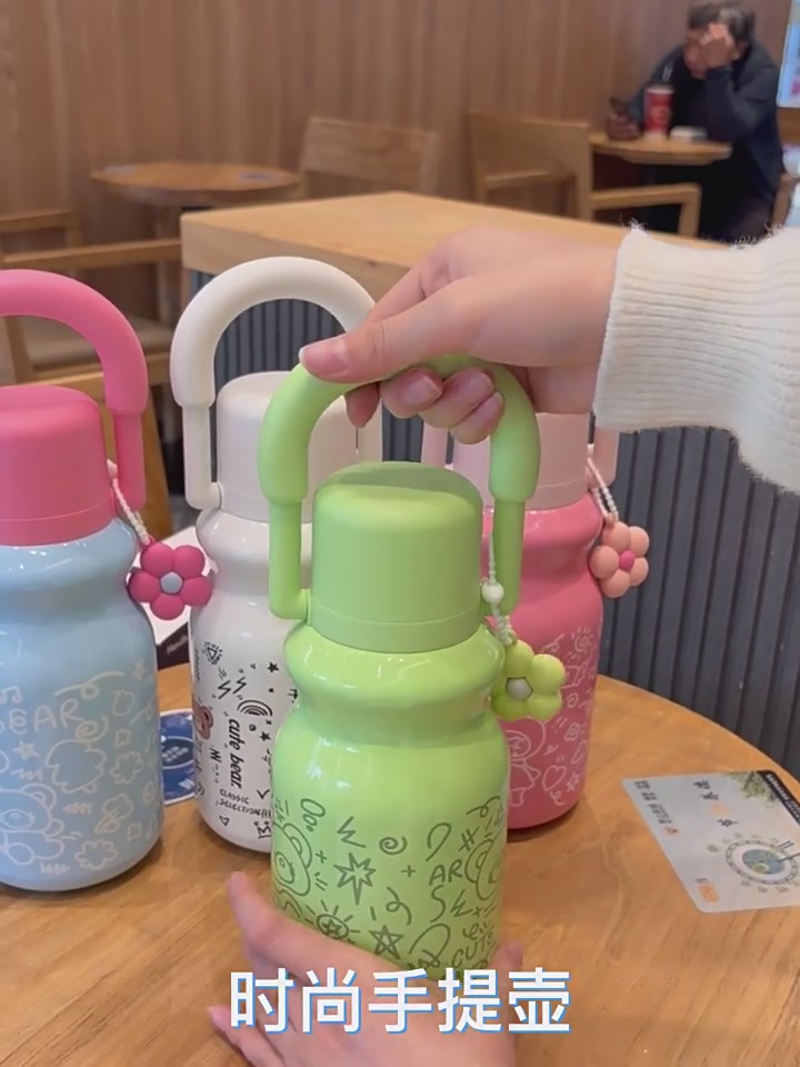 芭*娜专柜同款羽绒服测评！4998元值不值？