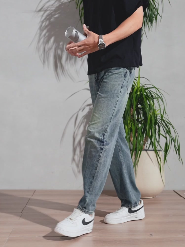 旷华吉普美式潮流牛仔裤：一次关于舒适与风格的冒险体验