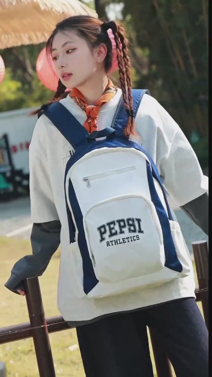 百事跨界玩包？这款撞色双肩包，到底值不值499？