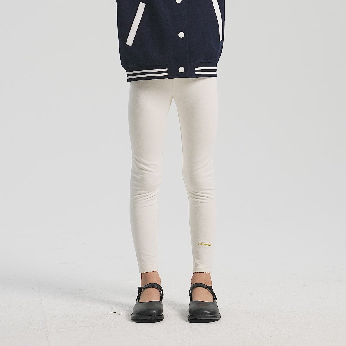 安东尼奥A&N莫代尔&桑蚕丝&天丝短袖T恤：一次奢华与舒适的夏日探索