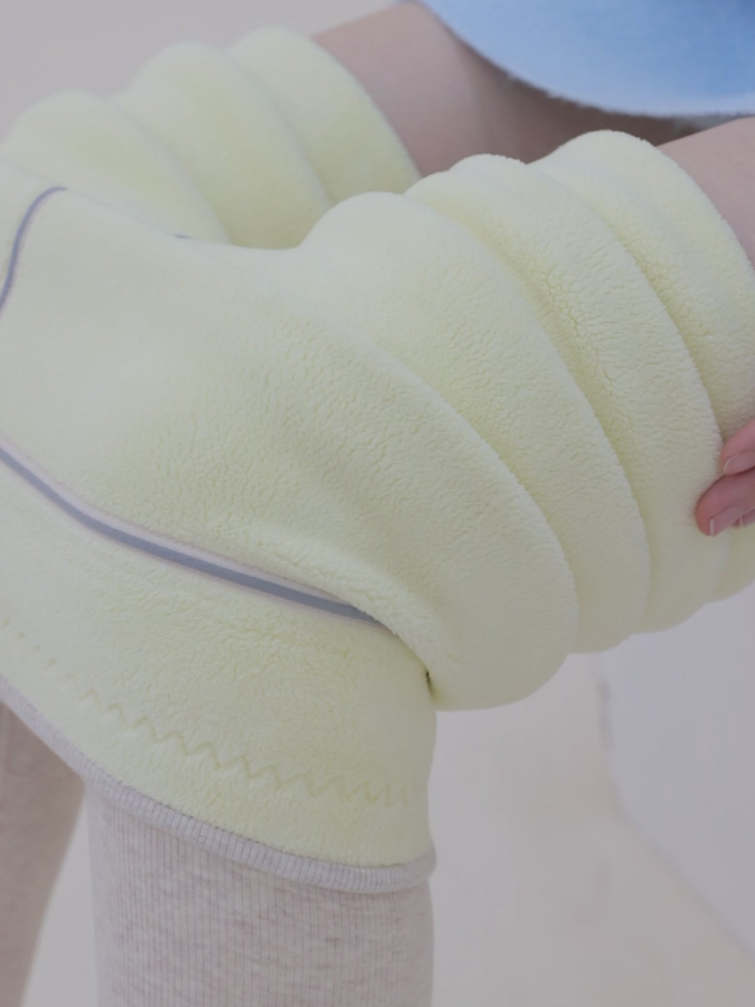 韩坊诗加绒打底裤，冬天穿它真的暖到心坎里！