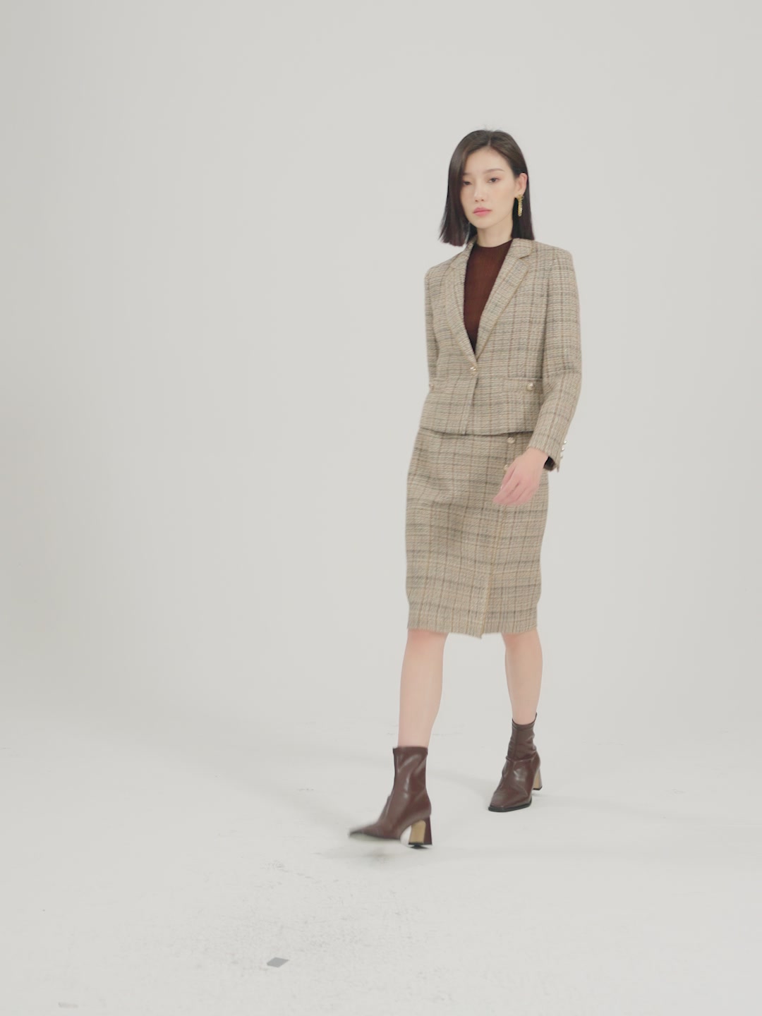 赢智尚ZW00793D4半裙：千元级直筒裙的冬日穿搭真相