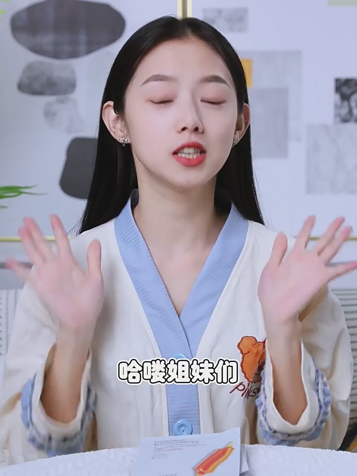 NATURALLY JOJO山茶花耳钉：2025新款爆款，是气质加分还是网红泡沫？