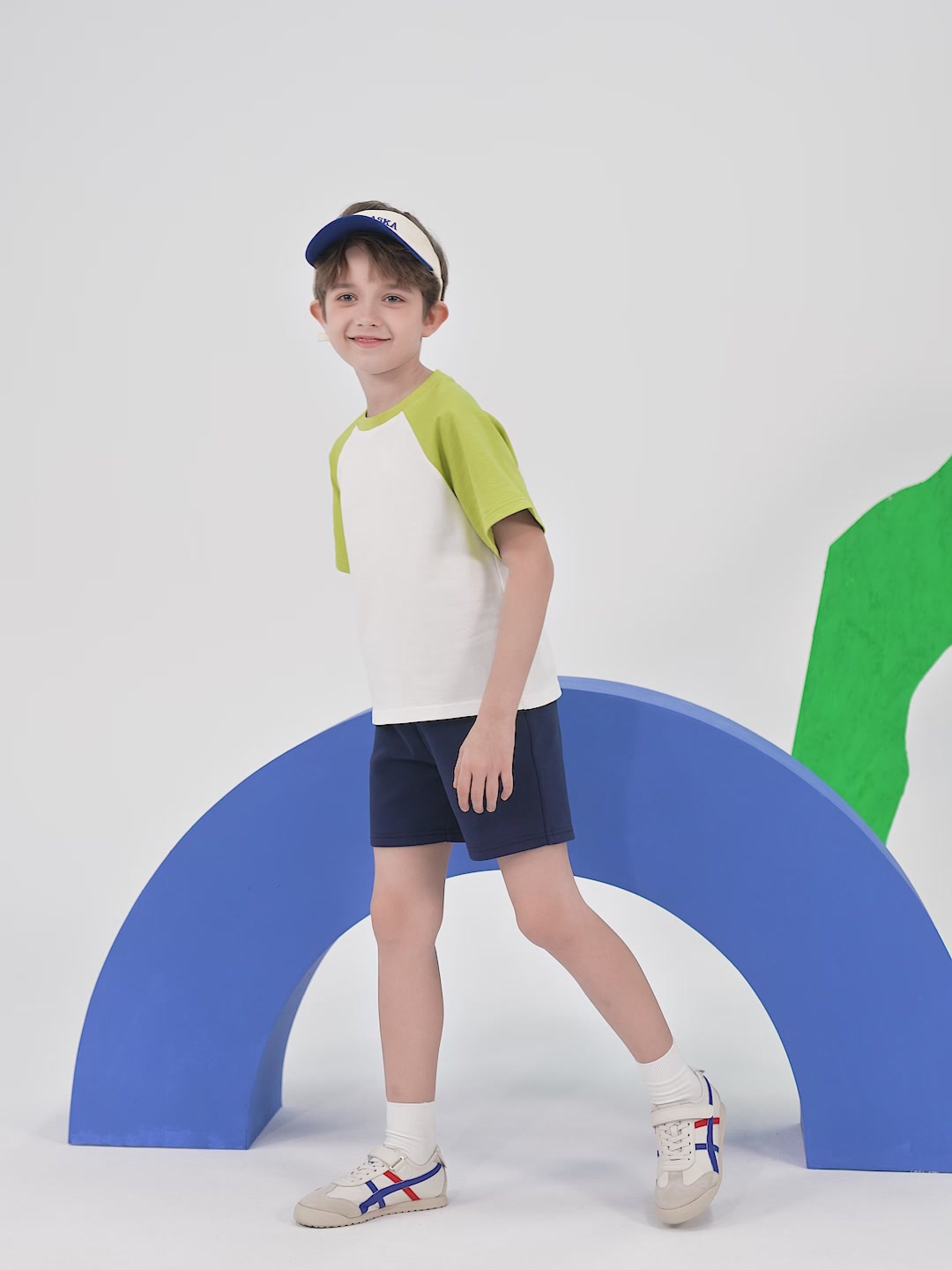 巴布豆BOBDOG童装短袖T恤：一件让娃秒变“安静美男子”的夏日神器