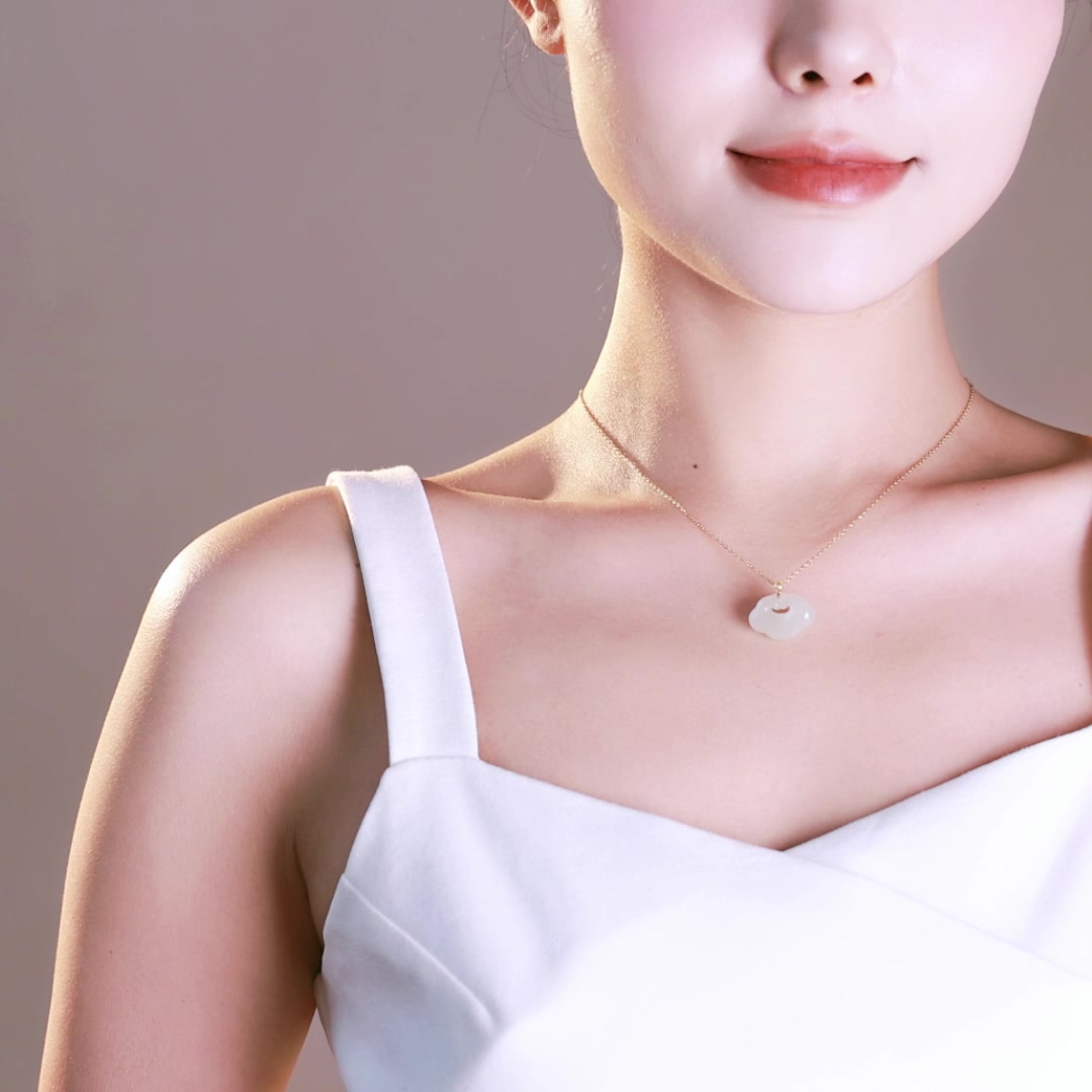 这枚如意锁，让我在社交场合秒变“人间清醒”