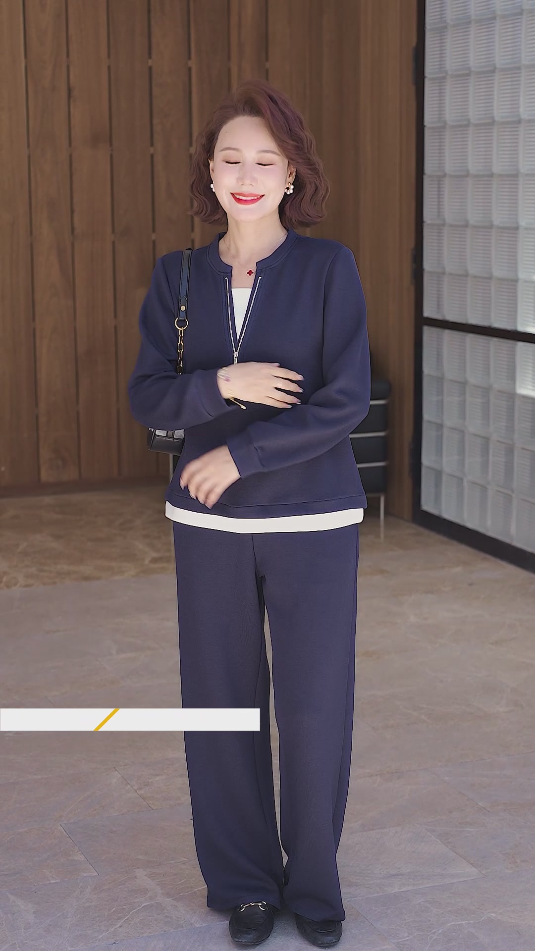 给妈妈买的运动套装，她穿上后居然说要去参加马拉松！😂