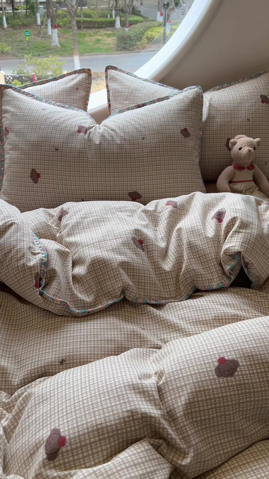 寐芸阁A类针织四件套，高克重彩色三角针，双层纱的舒适感太绝了！