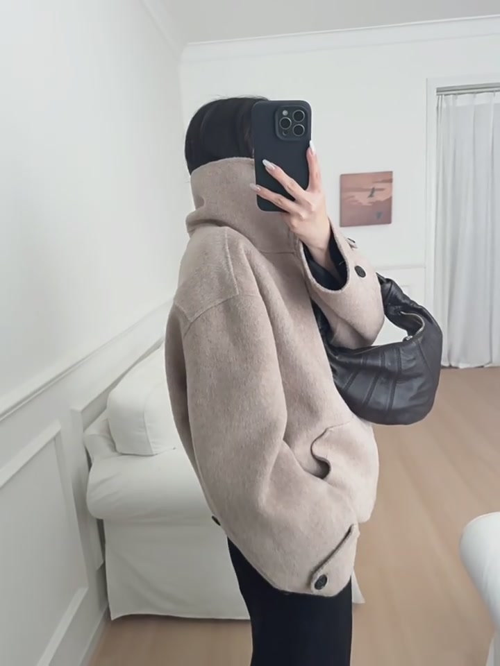 茗钥秋冬羊毛混纺夹克测评：一件双面尼短大衣的温暖与随性