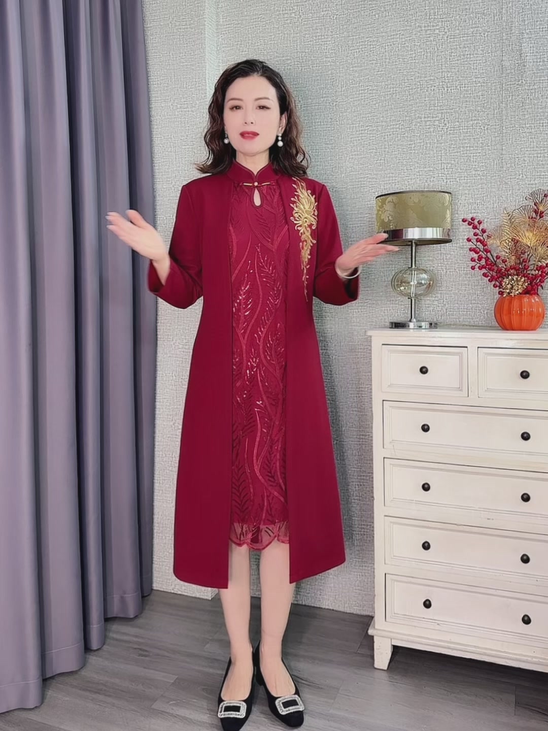 寻蔻年华婆婆装：婚宴上的“假两件”惊喜，还是价格陷阱？