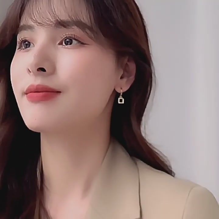 黑白方块耳坠测评：冷性风耳环到底值不值这个价？