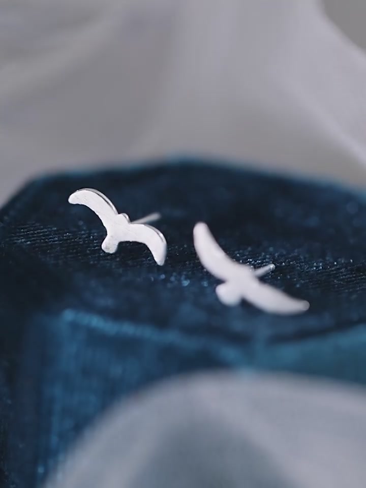 不对称海鸥飞鸟耳钉：戴上它，我就是气质担当！