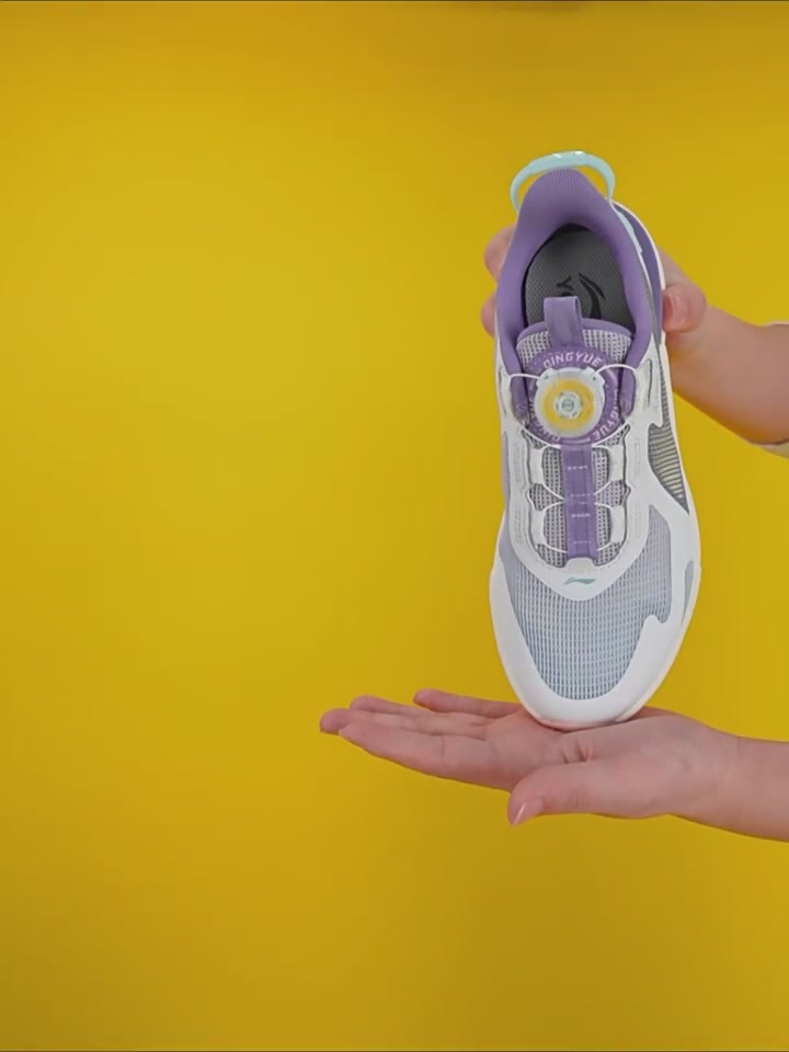 3032971、李宁儿童YOUNG 蜻跃休闲鞋男女童单网面透气减震旋纽扣跑步鞋