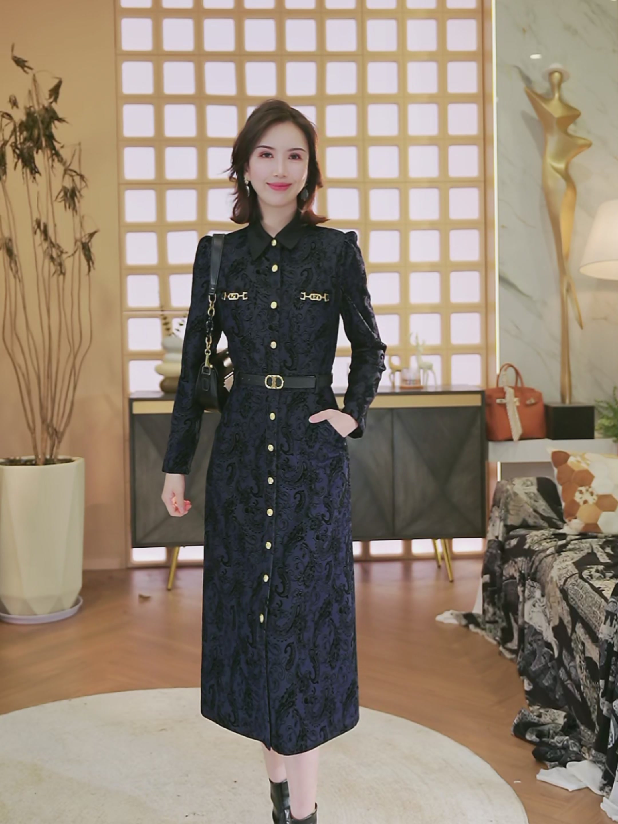 兰瑟儿2025冬复古连衣裙开箱｜高级感植绒提花，显瘦收腰绝了！