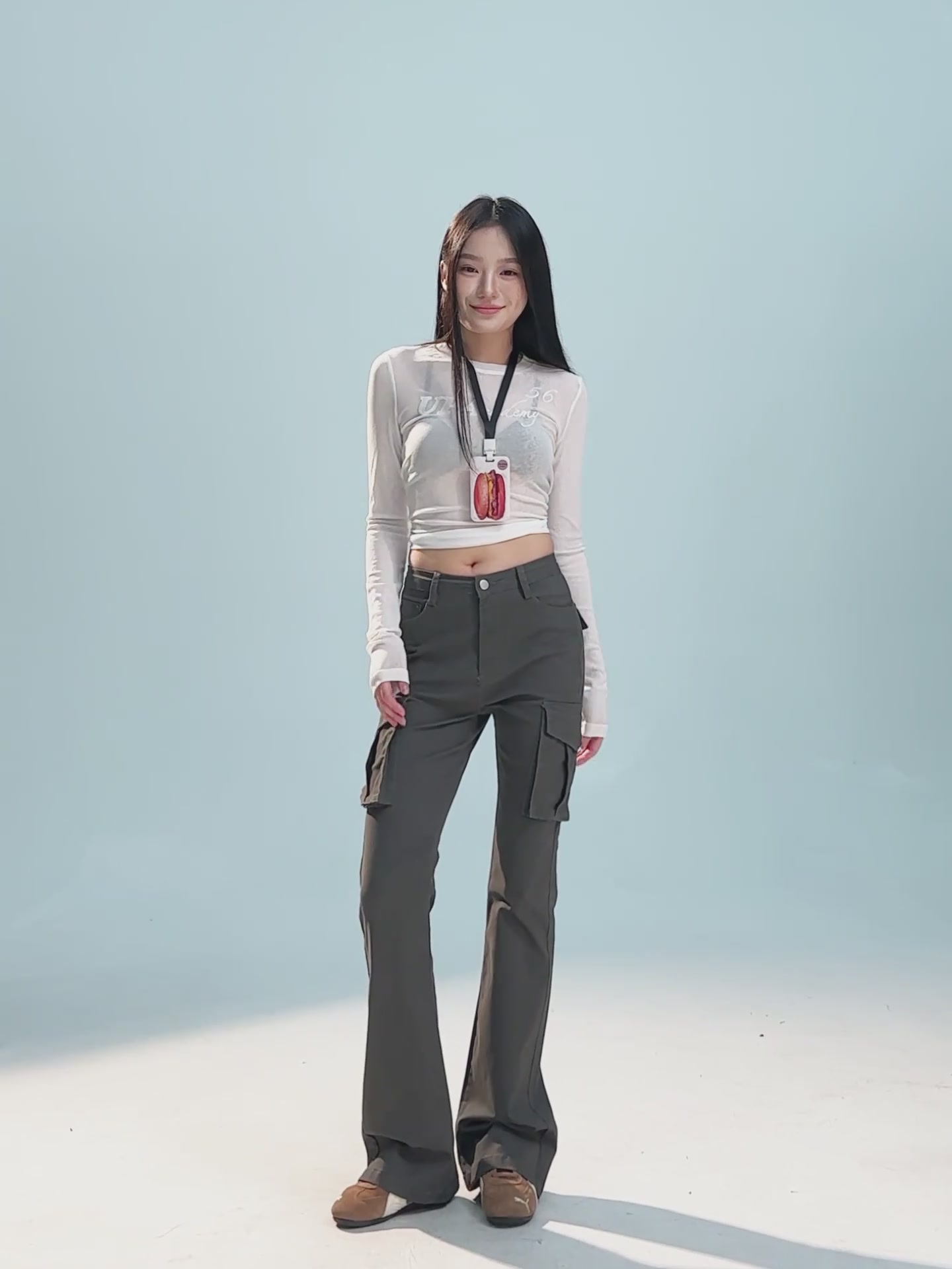 一条工装裤的哲学：K牌高腰弹力裤如何让我在微喇叭里找到自由