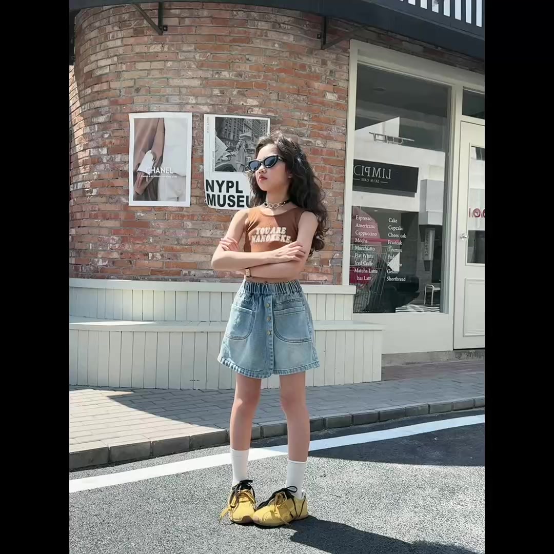 牛仔裙裤大冒险：当酷飒牛仔遇上俏皮裙摆，女童夏日穿搭新宠！