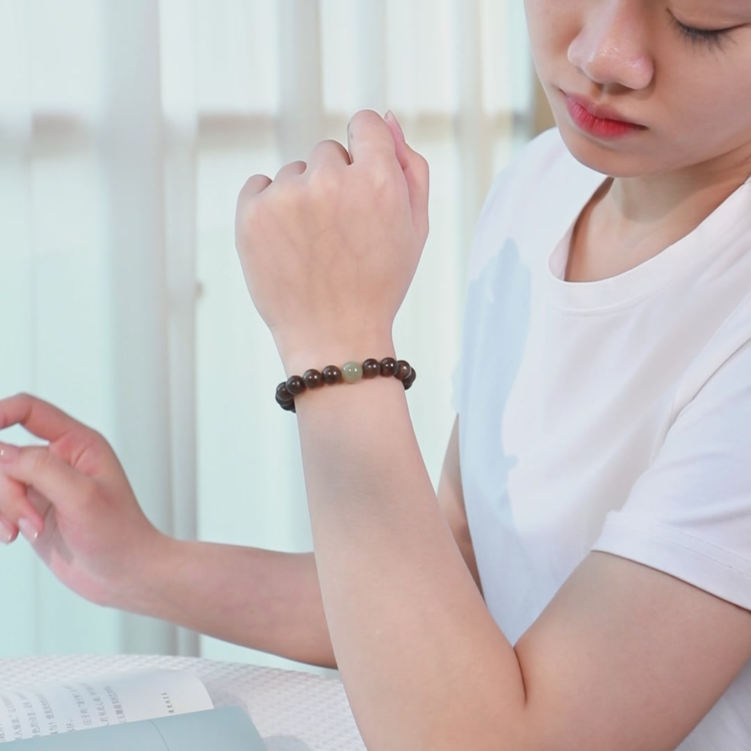 当童鞋比我的鞋还贵：沙驰Satchi加绒运动鞋的“炫酷”与“肉疼”