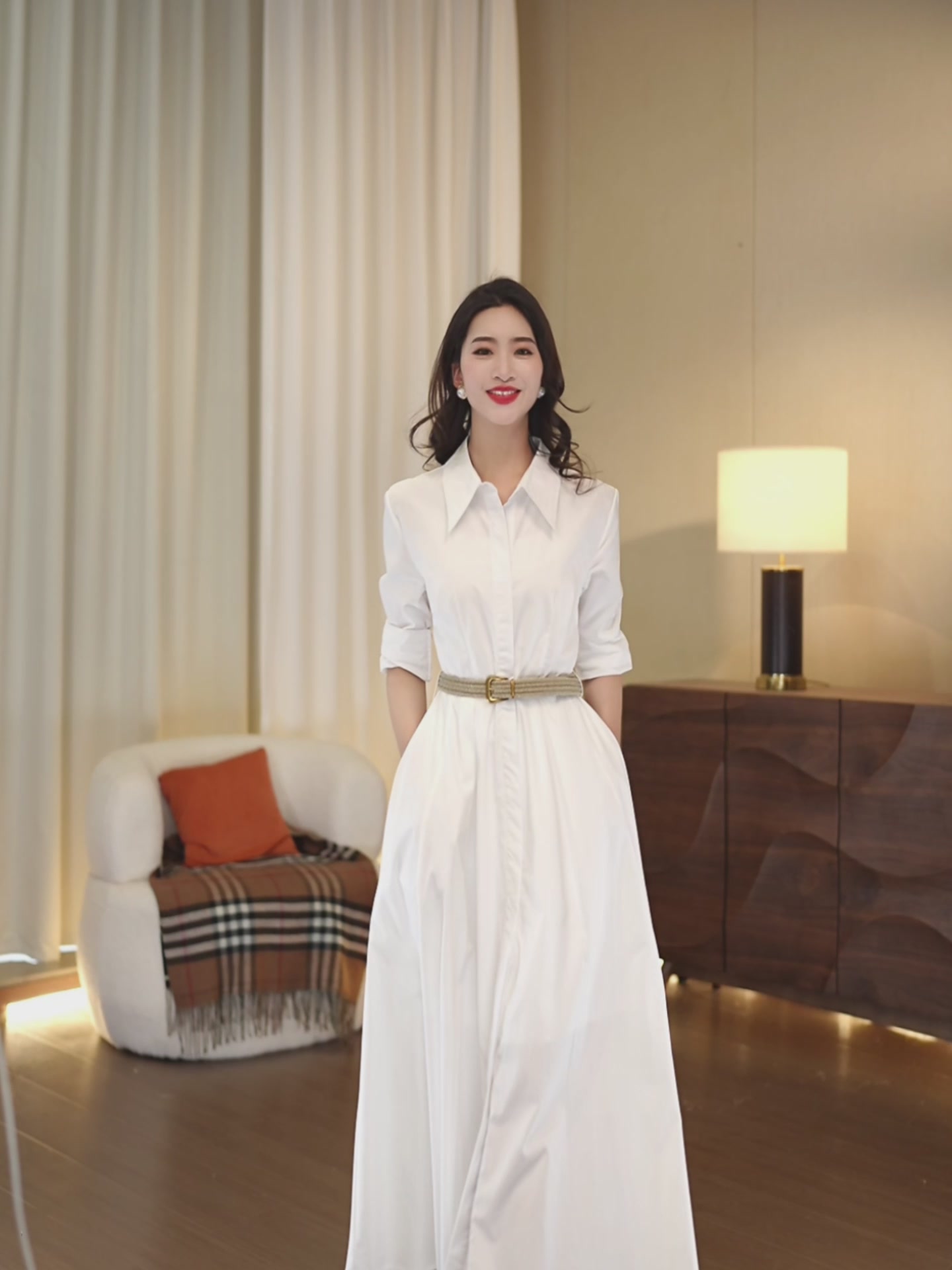 兰瑟儿这条白裙，穿上身真的绝了！