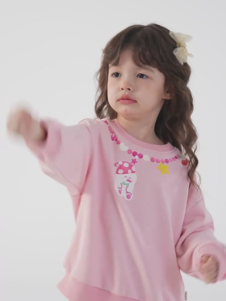 穿上这身，娃秒变潮童界扛把子！嘟嘟家女童套装体验报告