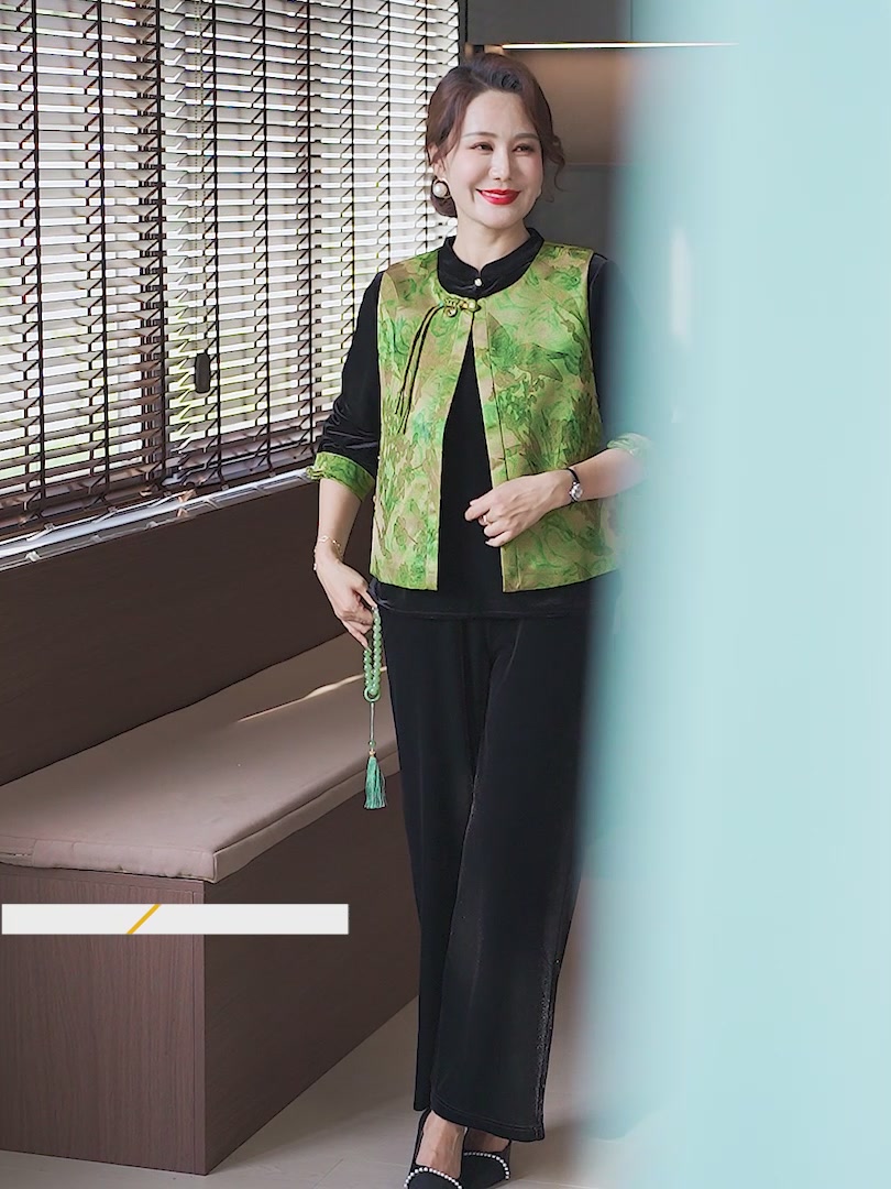 国风妈妈装三件套，1298元值不值？寻蔻年华金丝绒套装真实体验分享