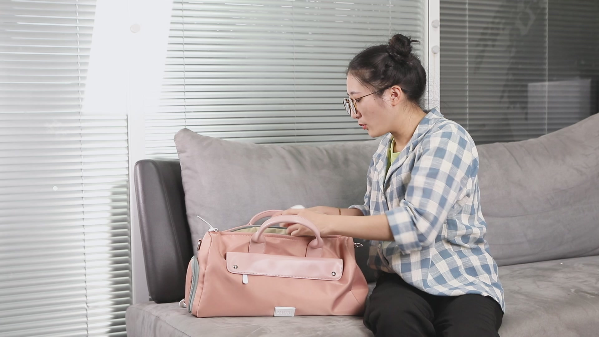 沐鱼这款干湿分离包，我愿称之为“行走的行李箱”！