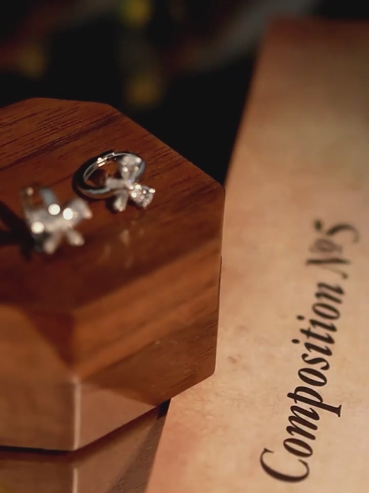 DTOTO蝴蝶耳钉：小众设计感拉满，但值这个价吗？