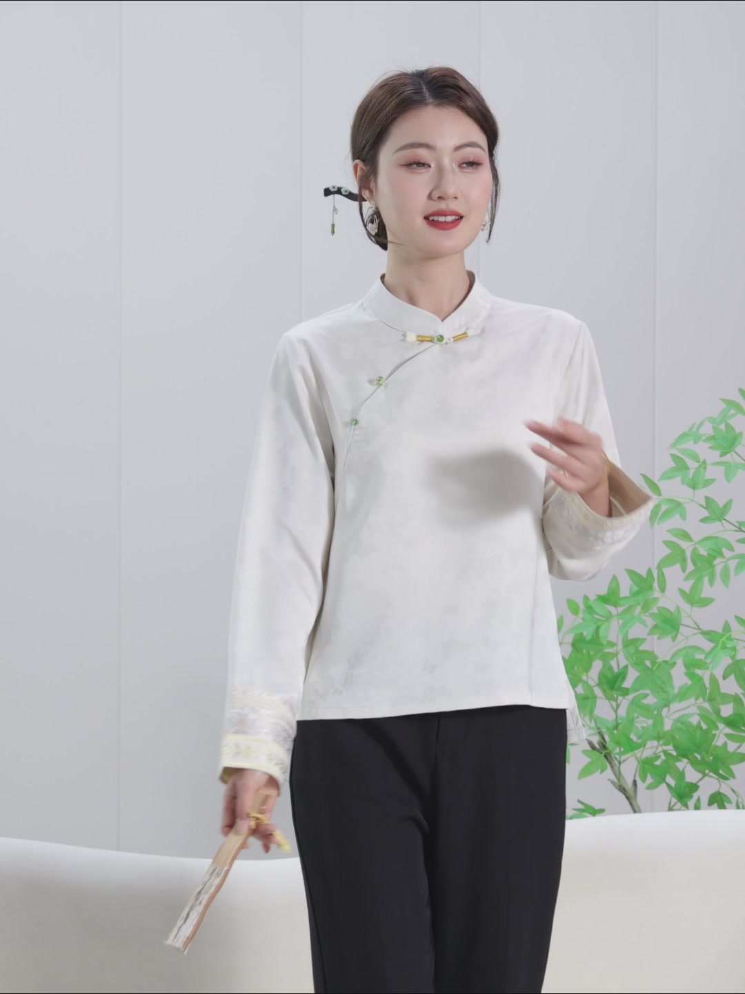 妈妈装也能这么潮！新中式国风上衣，让妈妈秒变时尚达人✨