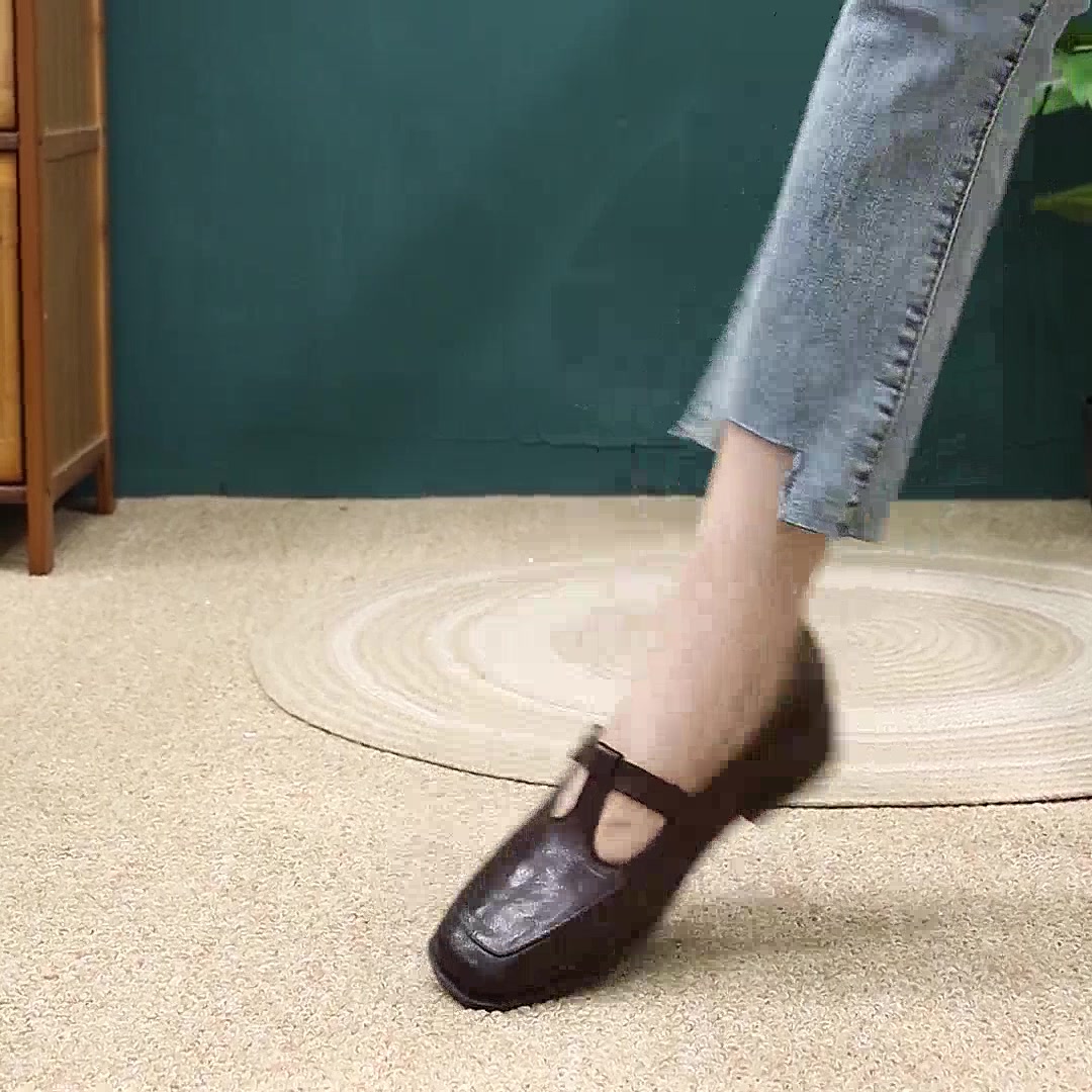踩上这双玛丽珍，我仿佛成了法式复古的“人间富贵花”