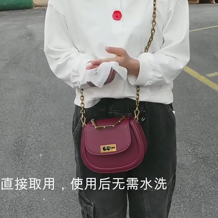 哎小巾酒精湿巾：消毒界的‘小确幸’，实测告诉你值不值得囤！