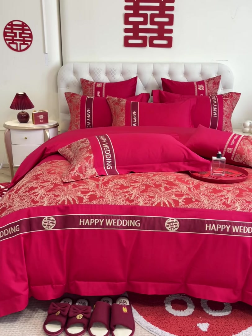 婚庆四件套开箱：皇力士大红色喜被，是喜庆还是“惊吓”？