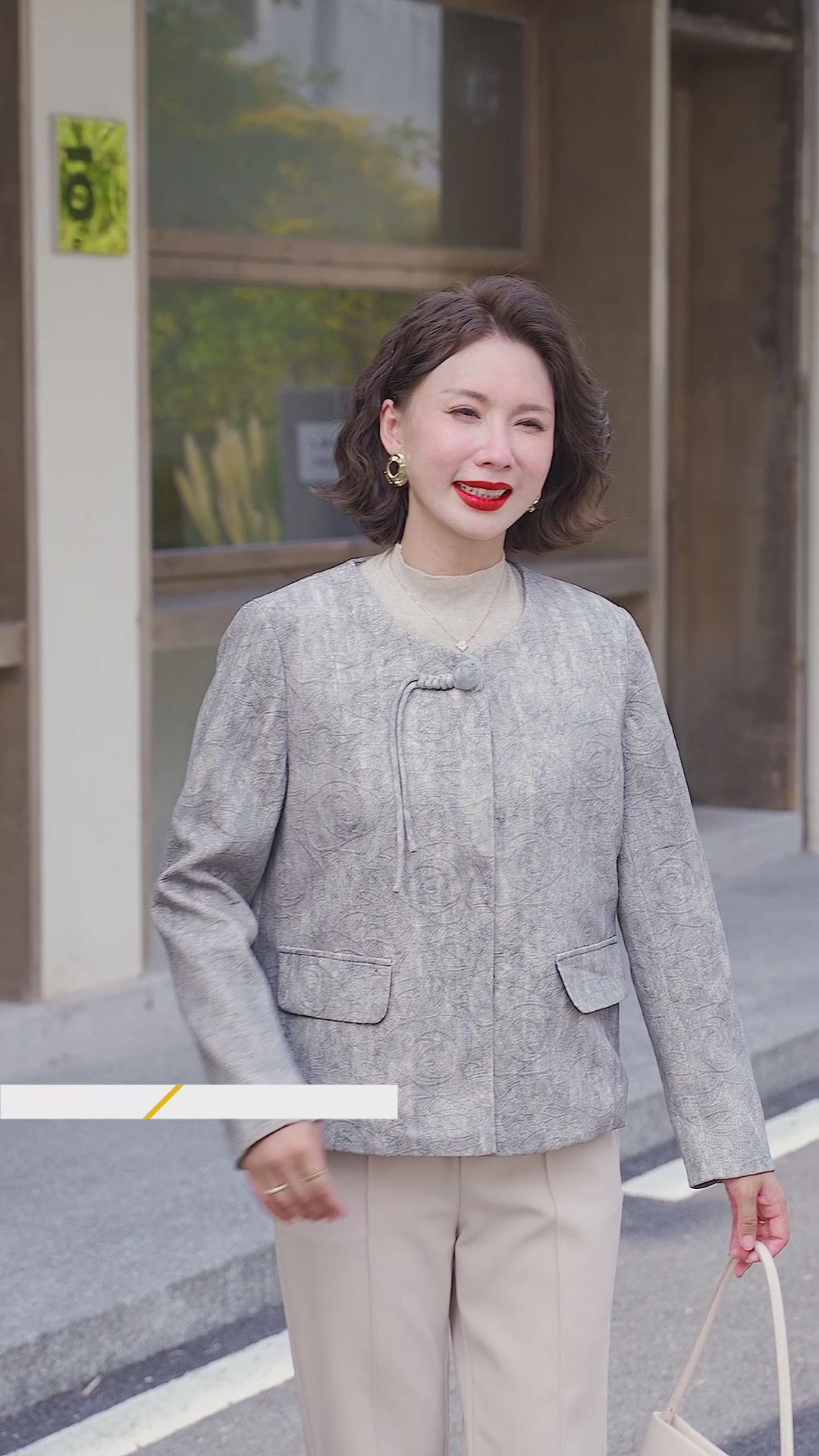 给妈妈买的这件新中式开衫，她穿上后气质都变了！