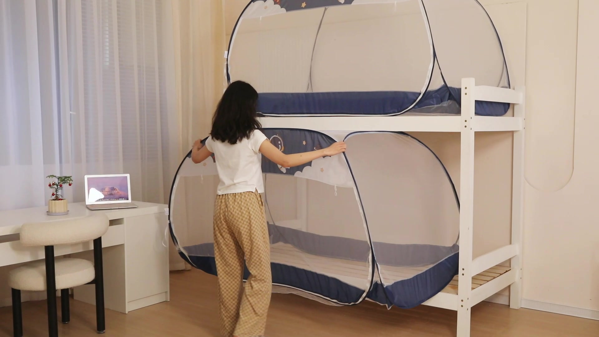 宿舍党福音！免安装蒙古包蚊帐，一秒搞定防蚊大作战