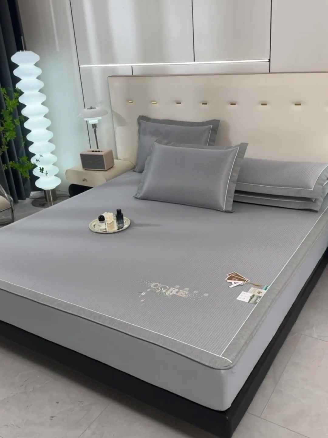 夏日清凉新宠✨浮影刺绣冰丝席，高冷感十足！