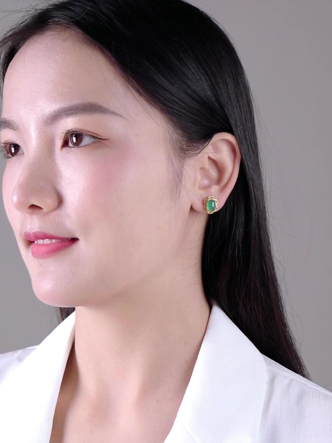 戴上这抹冰绿，我好像也成了古装剧里的温婉女主（虽然下一秒就原形毕露）