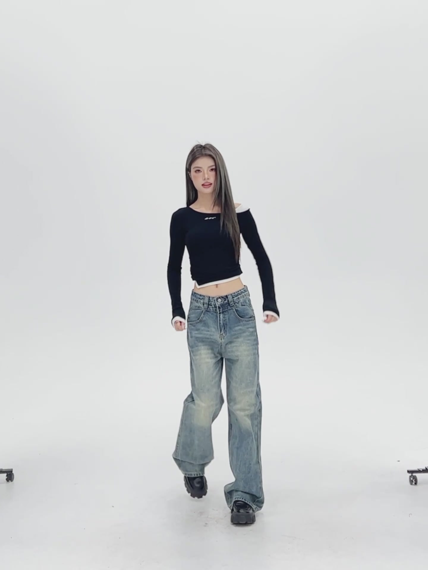 引闻设计感窄版阔腿牛仔裤：显瘦垂感直筒裤的真实体验